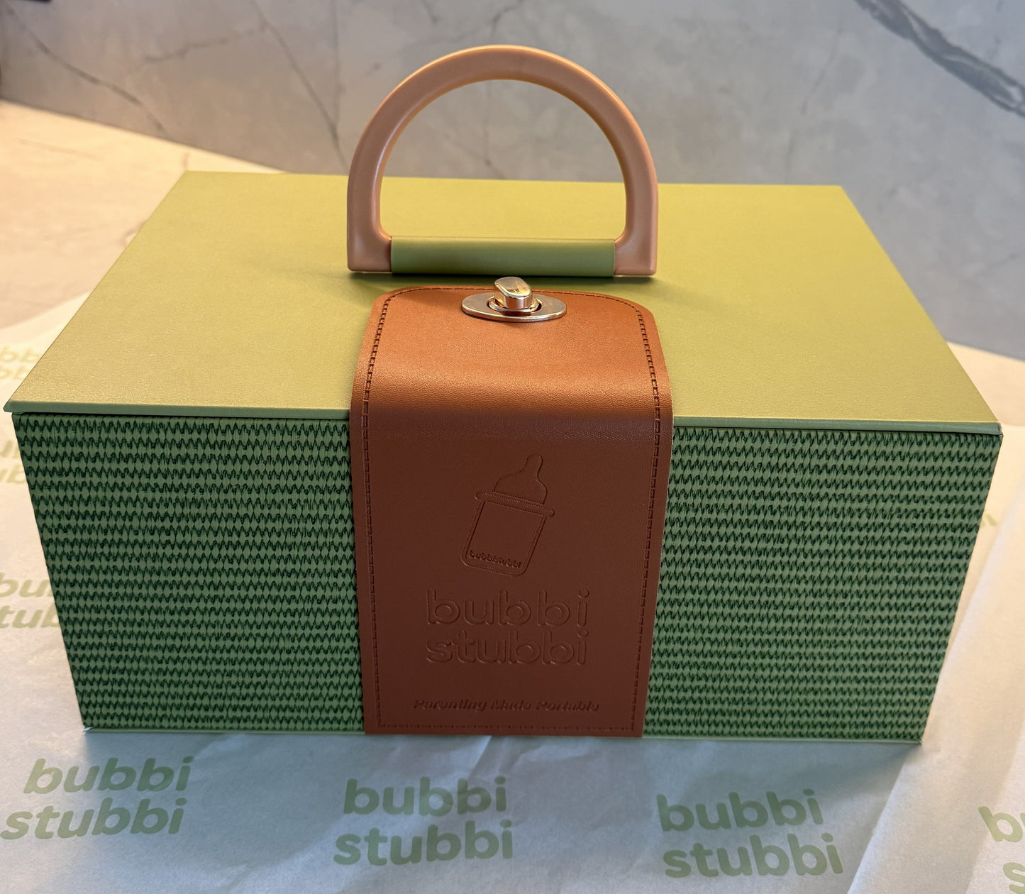 Bubbi Stubbi gift box - includes 2 x formula pods and 2 Bubbi Stubbi's